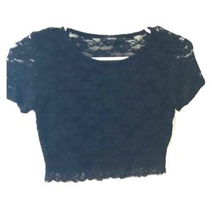 Lace croptop